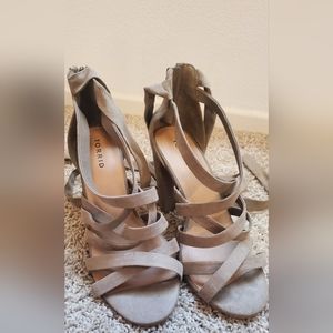 Torrid DRK TAUPE THCK STRPPy WRP HL